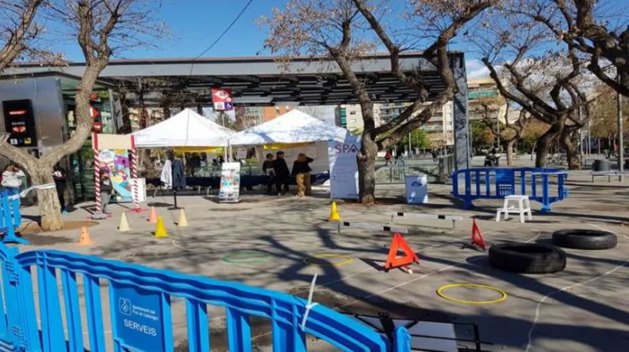 Us convidem a visitar la carpa de Joves de la Festa de la Salut i de l’Activitat Física on podreu participar en diferents activitats, com pot ser la reflexió envers  els estereotips de gènere marcats per la nostra societat o participar en un circuit immersiu de simulació on podreu experimentar els efectes del consum de substàncies en la percepció de la realitat i el control/descontrol del nostre cos. Amb la col·laboració del SISA i l'SPAI. Animeu-vos!Veure més