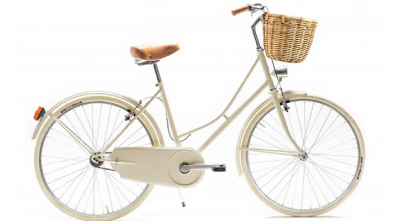 Al costat del Punt d'embolcall de regals hi haur&agrave; un photocall nadalenc amb un fot&ograve;graf/a preparat per fer-vos fotos molt divertides&nbsp; amb els vostres regals embolicats! Properament adjuntarem l'enlla&ccedil; per trobar les vostres fotos! Si les pujeu a les xarxes i etiqueteu a l'instagram del&nbsp;@elpratcomerc&nbsp;entrareu en un&nbsp;SORTEIG D'UNA BICICLETA!&nbsp; Passos a seguir per participar en el sorteig: Descarrega la teva foto a l'enlla&ccedil; (properament) Puja la foto als&nbsp;Stories&nbsp;del teu Instagram!&nbsp; Etiqueta al&nbsp;@elpratcomerc&nbsp;en aquesta&nbsp;Storie&nbsp;i la compartirem! El dia 10 de gener farem el sorteig amb tots els perfil d'Instagram que haureu participat etiquetant-nos als Stories d'IG!&nbsp; Us notificarem per missatge privat al vostre perfil d'Instagram.Veure m&eacute;s