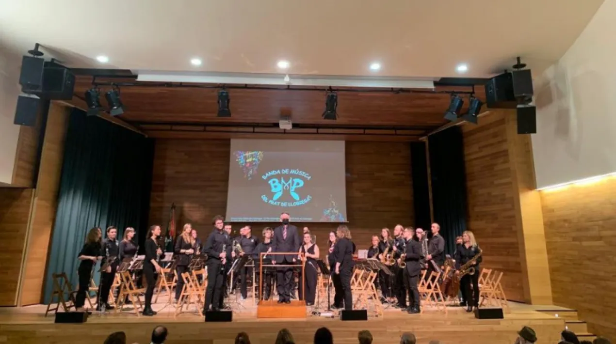 La Banda de Música del Prat ofereix un concert en família, amb repertori per a totes les edats titulat: Melodies d'ahir i d'avui En aquesta ocasió, la Banda de Música del Prat interpretarà melodies que de ben segur han format part de la nostra història personal i ens portaran meravellosos records d'aquelles vivències que han marcat la nostra vida. 