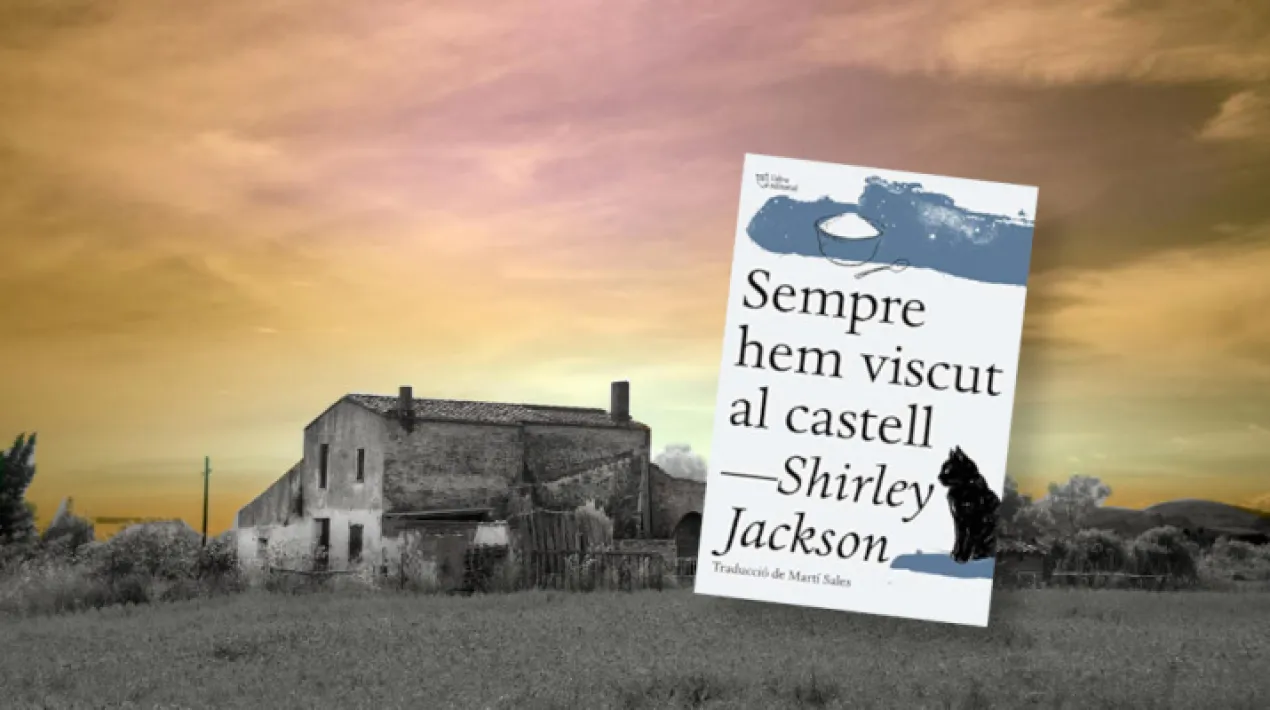Club de lectura Sempre hem viscut al Castell, Shirley Jackson La Merricat Blackwood és una nena solitària i amb molta fantasia que viu al casalot familiar amb la seva germana gran, la Constance, i el seu oncle Julian, un home vell i minusvàlid que es mou en cadira de rodes. La Merricat passa les hores vagant pel jardí, enterrant tresors, jugant amb el seu gat Jonàs i somiant amb viatjar a la lluna i començar una vida nova. I, des que fa sis anys va morir la resta de la seva família, una de les seves obsessions és protegir la seva germana, i la casa, de la xafarderia, l’hostilitat i el rebuig agressiu de la gent del poble. Els dies transcorren tranquil·lament enmig d’una alegria plàcida i solitària fins que una visita inesperada es planta al bell mig del jardí i s’instal·la al casalot. Aterrida, només la Merricat aconsegueix veure-hi el perill; aquesta visita, i la presència constant i abassegadora del passat que no se’n va mai, capgirarà les seves vides definitivament.Veure més