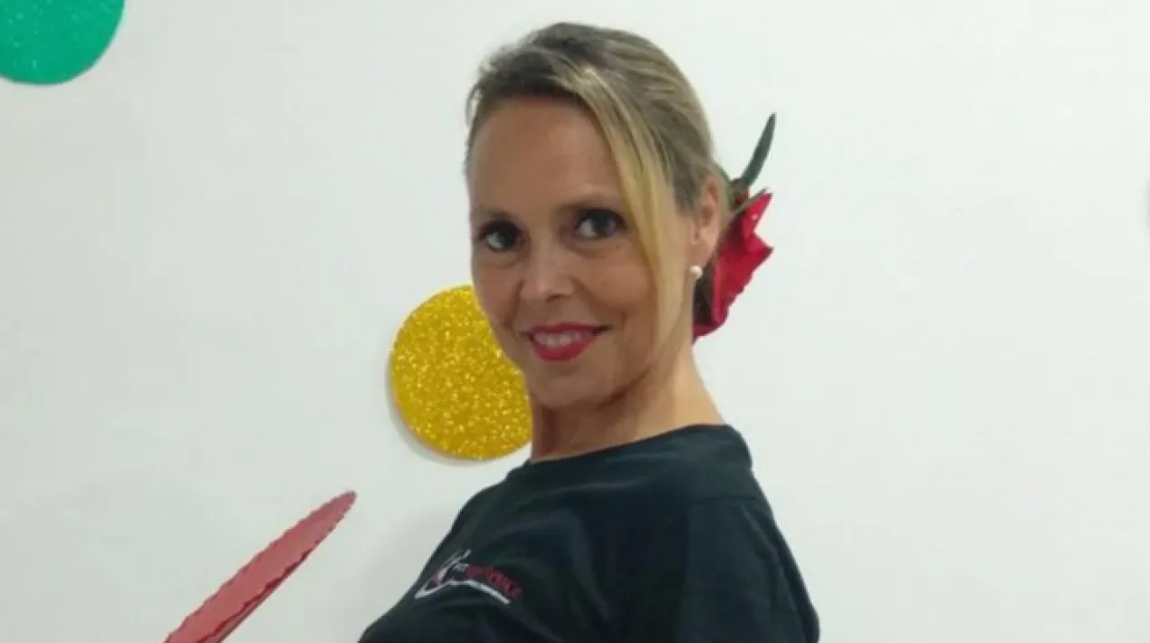 La Filo García Navarrete de la Casa de Cádiz ofereix una màster-class de gipsy dance al Centre Cívic Jardins de la Pau. Aquest espectacle/activitat forma part del festival Dansa Metropolitana que se celebra del 10 al 27 de març a 12 municipis de l'Àrea Metropolitana. Pots consultar tota la programació del festival a: www.dansametropolitana.catVeure més