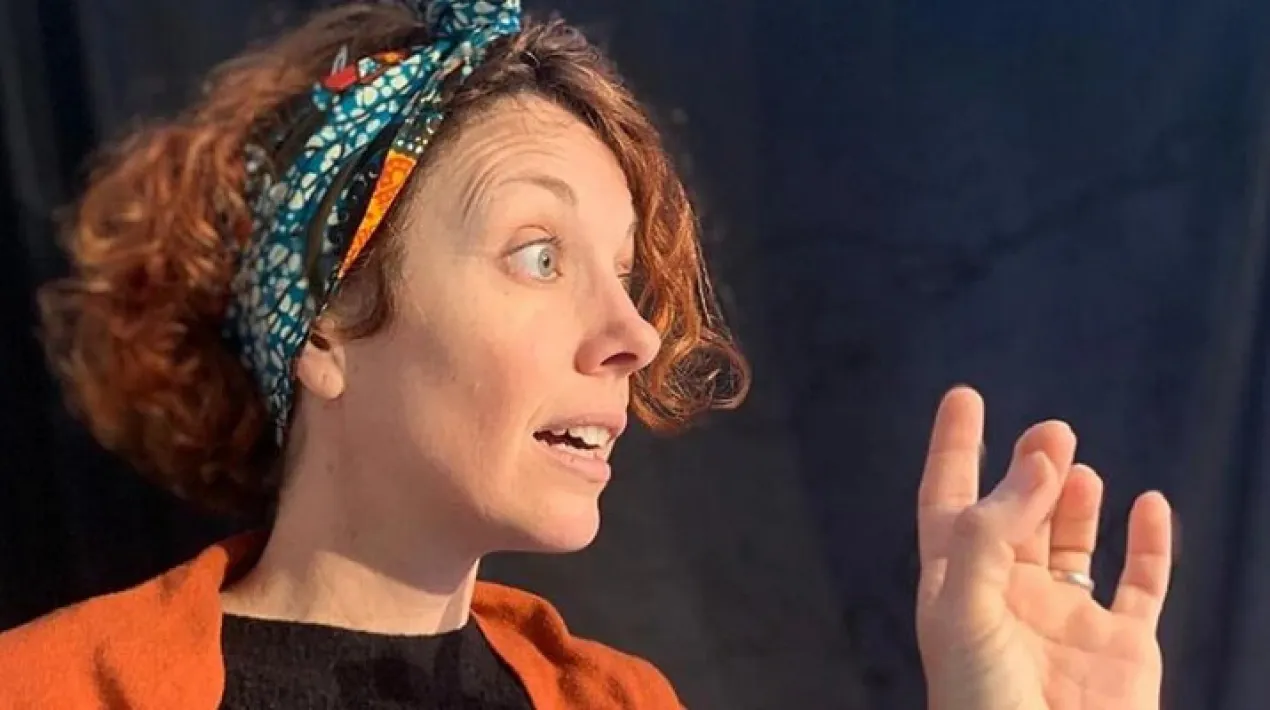 Arreu del planeta hi ha hist&ograve;ries protagonitzades per quitxalla valenta, eixerida i espavilada, capa&ccedil; de fer coses que als adults no els passarien pel cap! Veniu a descobrir-ne un parell, en una sessi&oacute; de contes en qu&egrave; veureu com en s&oacute;n d'importants els infants! Espectacle per a infants&nbsp;a partir de 3&nbsp;anys&nbsp;acompanyats d'un sol adult per infant. Activitat amb aforament limitat.Veure m&eacute;s