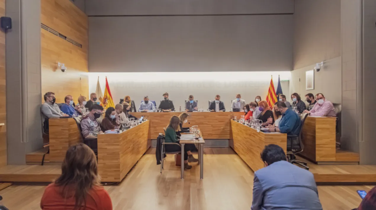 Ordre del dia   I.- PART RESOLUTIVA   C.I. D'ECONOMIA, GOVERNANÇA, SEGURETAT CIUTADANA I DESENVOLUPAMENT ECONÒMIC   Alcaldia   2.- Atorgament de la Medalla de Ciutat a l'Hospital Universitari de Bellvitge amb motiu del seu 50è aniversari (exp. 25680/21).   Intervenció, Comptabilitat, Tresoreria i Serveis Econòmics   3.- Aprovació inicial de l'expedient de modificació de crèdits núm. 17/22 (exp. 29356/22).   Desenvolupament Econòmic   4.- Aprovació inicial de les bases dels premis del XV concurs d'idees i/o projectes empresarials El Prat Emprèn Marta Mayordomo (exp. 16538/22).   C.I. D'URBANISME, ACCIÓ AMBIENTAL, ENERGIA, SERVEIS I CIUTADANIA   Urbanisme   5.- Segona aprovació inicial de la Modificació del Pla general metropolità en l'àmbit estació-Seda-Paperera (exp. 3381/19).   Assumptes sobrevinguts   II.- PART DE COMUNICACIÓ I PARTICIPACIÓ   Alcaldia   6.- Presa de coneixement dels decrets d'Alcaldia i resolucions dels tinents i tinentes d'alcalde, així com dels acords adoptats per la Junta de Govern Local, des de l'últim Ple.   7.- Presa de coneixement de l'estat d'execució del pressupost, segon trimestre 2022 (exp. 14321/22).   8.- Presa de coneixement de l'informe de morositat corresponent al segon trimestre de 2022 (exp. 14358/22).   9.- PRECS I PREGUNTES.Veure més