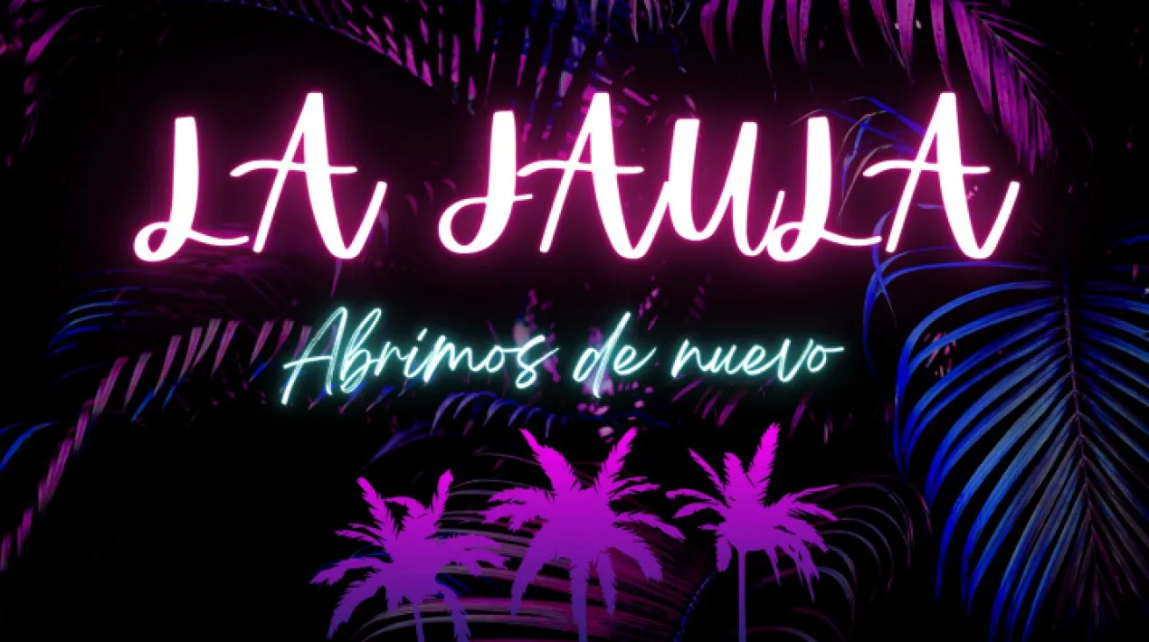 La Noria, companyia pratenca de teatre juvenil, en residència al Centre Cívic Sant Jordi-Ribera Baixa, presenta 'La Jaula, abrimos de nuevo' una proposta escrita, dirigida i produïda per la mateixa companyia. Es tracta de la continuació de 'La Jaula de la Locas' obra que la companyia va representar el juny del 2018. Alfonso i Fernando gaudeixen del seu recentment estrenat matrimoni en el més alt del seu èxit professional, després de la repercussió sorgida arrel de visita del diputat Peñafiel al club nocturn que regenten: 'La jaula de las locas',  Alfonso i Fernando decideixen tancar per uns dies 'la jaula' per a poder gaudir del seu viatge de lluna de mel. Però tot fa un gir inesperat quan les treballadores del club, encapçalades per Violet i amb la inestimable ajuda d'Aníbal, decideixen reobrir 'La Jaula' per a aprofitar l'oportunitat més gran d'èxit que se'ls hagi presentat abans. La qual cosa confrontarà amb l'aspiració de la prestigiosa xef Salomé Garmendia, la qual és aspirant a aconseguir la seva tercera estrella Michelín i que tem que l'estrena de La Jaula pugui perjudicar el prestigi que necessita per aconseguir el seu èxit. Podran la Violet i l'Aníbal afrontar soles aquest repte i tirar endavant 'La Jaula' en el moment més decisiu? Podran aconseguir que la xef Garmendia no els boicotegi perquè res entorpeixi la seva gran fita? Direcció: Aytor Castro i Rubén Iglesias Obra escrita per: Rubén Iglesias Interpretada per: Oriol García, Mario Caler, Polmanrubia, Jonatan Bena, Juanma García, Valeria Peña, Silvia Caler, Iván Peña, Francesc Rodés i Alba Martínez    Veure més