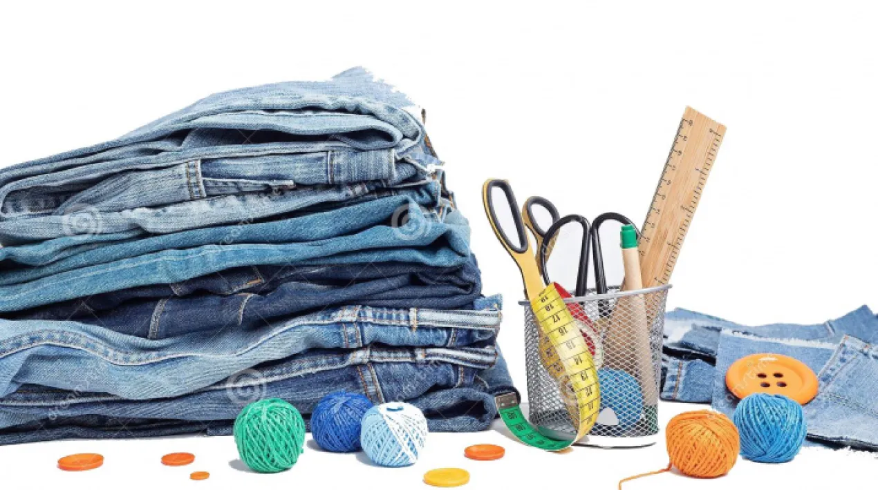 Reinventa els teus texans, utilitzant diferents peces de roba. Material inclòs a l'activitat, però si tens alguna idea no dubtis en portar-la. Cal Inscripció prèvia.  Inscripcions del 19 al 28 d'abril INSCRIU-TE i reserva la teva plaça a: El Lloro, Centre Cívic Sant Jordi - Ribera Baixa, Centre Cívic Jardins de la Pau i Centre Cívic Palmira Domènech al seu horari habitual. online.prat.cat  Veure més