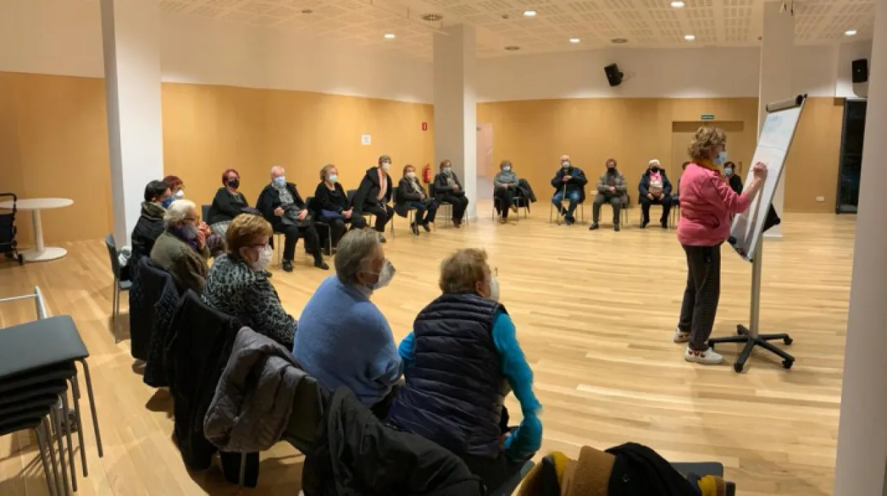 Voleu passar una tarda gaudint d'un joc per entrenar la vostra ment? Us convidem a venir&nbsp;el diumenge&nbsp;13 de febrer a les 17 h de la tarda a jugar al STOP!, amb&nbsp;molta companyia. Us hi esperem!Veure m&eacute;s