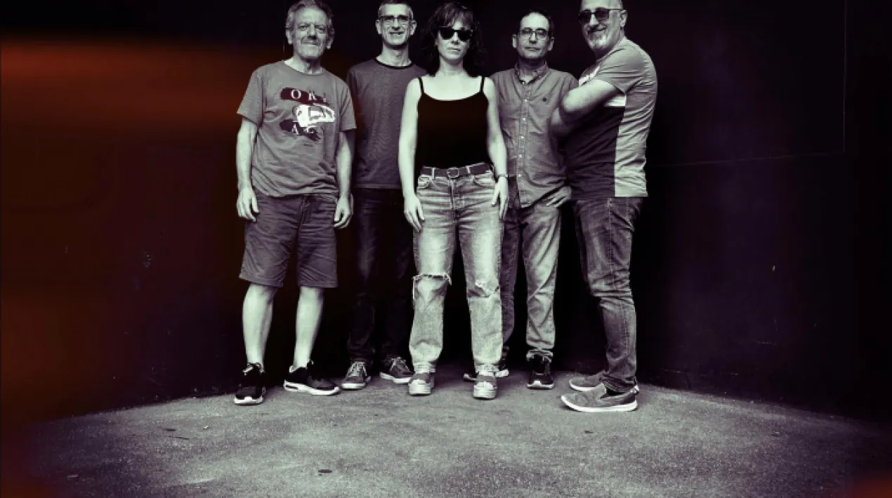 Zick & Soul és un grup de versions format per músics pratencs, provinent de diferents formacions, que fusiona estils des del rock i l'indie nostres fins a grups internacionals, tot formant un repertori més aviat eclèctic. Veure més